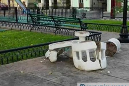 Otro acto vandálico en parques de Mérida, ahora en La Ermita