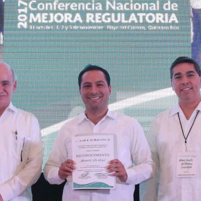 Invitan a Vila a compartir estrategia de apertura de empresas en Mérida