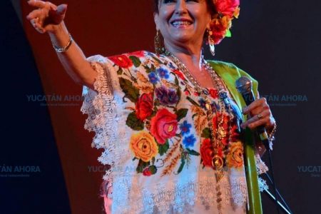 Otorgan a Maricarmen Pérez medalla Silvio Zavala a la Cultura y las Artes 2018