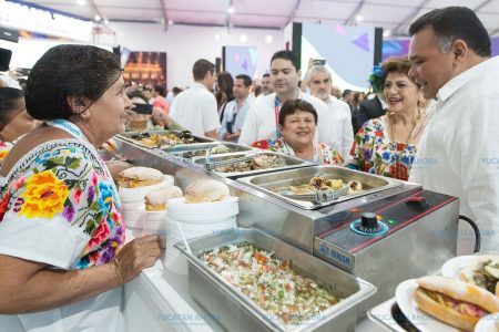 La cochinita pibil está ‘en boca de todos’ en el Tianguis Turístico México 2018