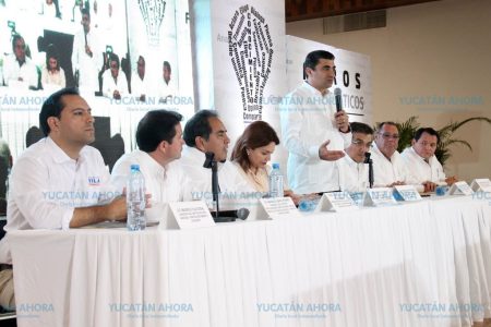 Candidatos a la gubernatura asumen compromisos con Yucatán