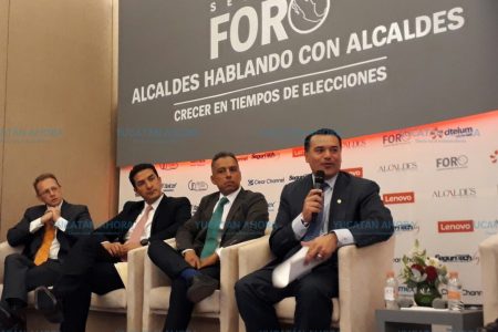 Renán Barrera, invitado especial en encuentro de alcaldes en Ciudad de México