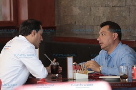 Mauricio Vila se reúne con el líder del Congreso del Trabajo en Yucatán
