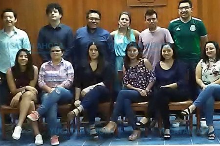Jóvenes yucatecos de la Uady viajan a Colombia y Francia a cursos de especialidad