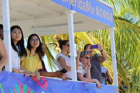 El Carnaval de Mérida atrae a turistas nacionales y extranjeros