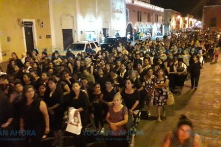 Vía crucis y marchas del silencio en Valladolid, sin contratiempos