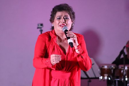 La cantante María Medina cierra el Otoño Cultural 2019 en Ticul