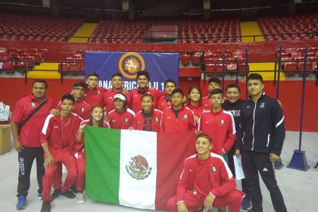Yucateco Roger Kantún gana oro en Panamericano de Luchas