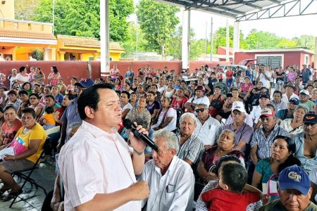 Cierra mal el año “Huacho” Díaz Mena: lo sancionan por promoción ilegal de apoyos
