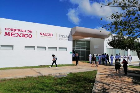 Inauguran en Tekax el primer hospital del Insabi en Yucatán