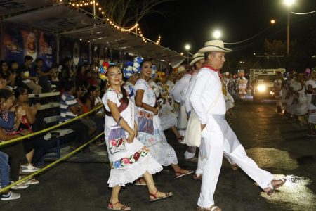 Algarabía y tradición en el emblemático Lunes Regional en Ciudad Carnaval