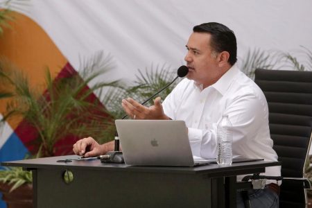 Llevan a comisarías de Mérida las medidas de prevención y sanitización
