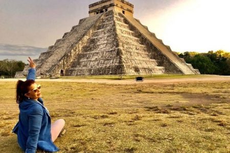 Dos maravillas: Alejandra Guzmán se toma postal en Chichén Itzá