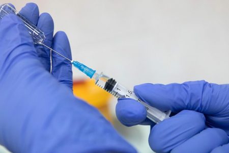 Rusia anuncia que la vacuna contra el Covid-19 pasa con éxito sus primeras pruebas