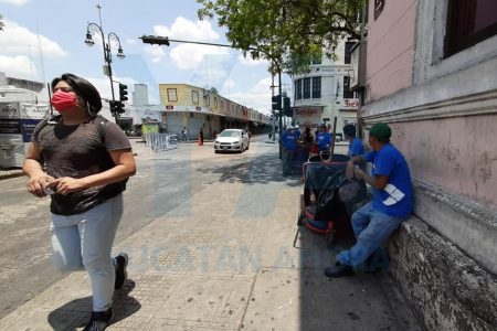 Vuelve a ‘aplanarse’ el Covid-19 en Yucatán: dos fallecidos y 19 contagiados