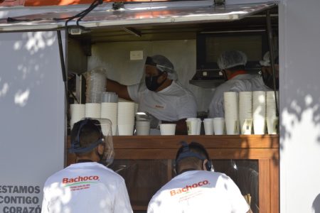 Por la pandemia de Covid-19, Bachoco dona 250 toneladas de pollo