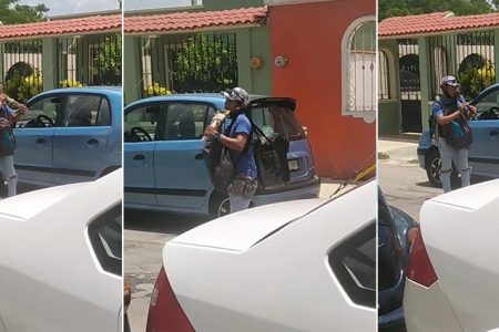Con sus instrumentos de viento y una bocina, joven afronta la pandemia en calles de Mérida