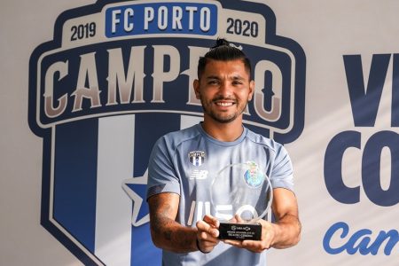 El mexicano Jesús Corona es nombrado Jugador Más Valioso de la Liga de Portugal