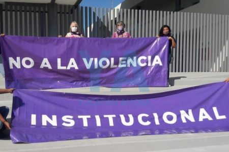 Protestan frente al Congreso contra la violencia institucional
