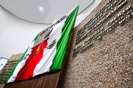 Diputados piden que se investigue al ex titular de la FGE Yucatán