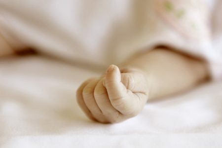 Fallece de hipotermia una bebé de cuatro meses