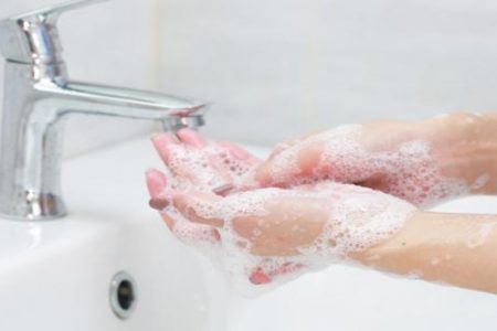 Cómo cuidar tu piel en tiempos de constante lavado de manos