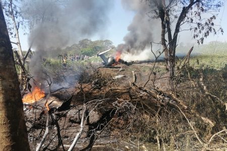 Se desploma Learjet de la Fuerza Aérea en Xalapa, Veracruz: siete muertos