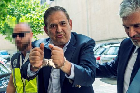 España extradita a Alonso Ancira: ya vuela hacia México