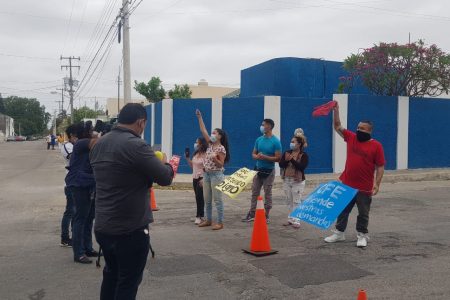 Rebelión contra la CFE en la García Ginerés: se quejan de bajones constantes de energía