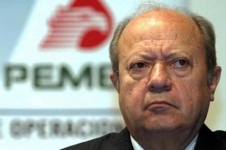 Tras exhorto de AMLO, Romero Deschamps renuncia ‘voluntariamente’ a Pemex