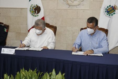 El alcalde Alejandro Ruz encabeza la firma de un convenio de colaboración con el Poder Judicial del Estado de Yucatán