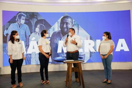 Vamos a seguir mejorando las condiciones de vida de las y los niños de Mérida: Renán Barrera