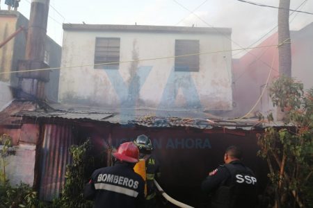 Incendio daña la casa de una pareja de la tercera edad