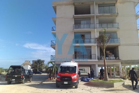 Muere albañil en condominios turísticos en construcción, en la carretera Uaymitún-Telchac