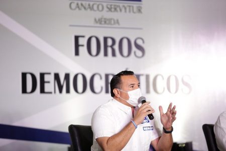 Con propuestas viables Mérida seguirá siendo la mejor Ciudad de México: Renán Barrera en CANACO