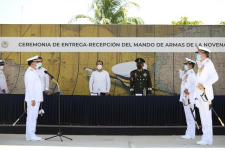 El Gobernador Mauricio Vila encabeza ceremonia de cambio de mando en la IX Zona Naval