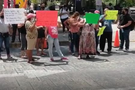 El Ayuntamiento de Mérida atiende a vendedores ambulantes