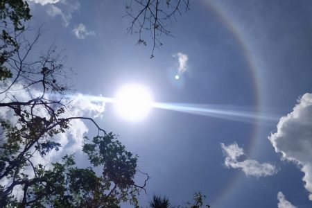 Registran imponente halo solar en el noreste de la Península de Yucatán