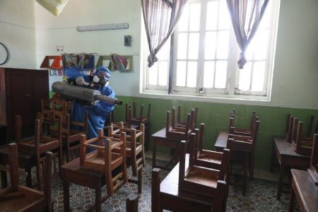 Realizan labores de desinfección en casillas para la jornada electoral del domingo 6 de junio