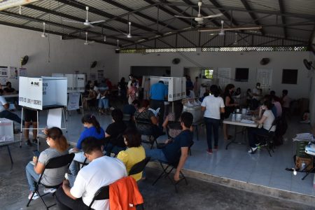 El INE reporta avance del 90% de las casillas instaladas y la votación influye copiosamente