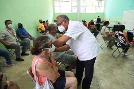 Yucatecos entre 50 y 59 años comienzan a recibir la segunda dosis contra el Coronavirus