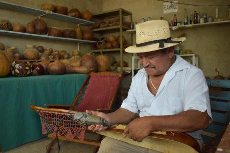 Artesano de leek confía en que el Tren Maya reimpulse sus productos
