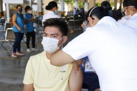 El 31 de julio comienza la vacunación para personas de 18 a 29 años en 10 municipios de Yucatán