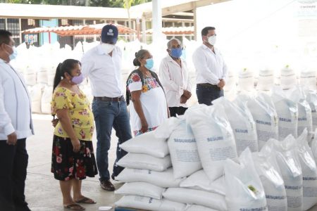 Ciudadanos de Chemax que más lo necesitan cuentan con el respaldo del Gobernador Mauricio Vila