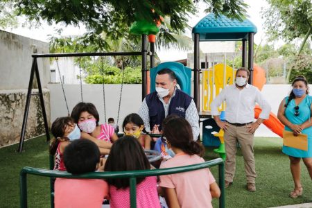 El alcalde Renán Barrera inaugura el parque de La Mielera