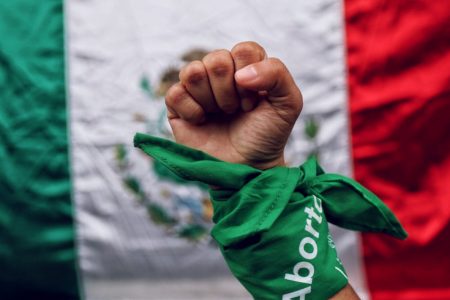 Promueve Morena foros para socializar la despenalización del aborto en Yucatán
