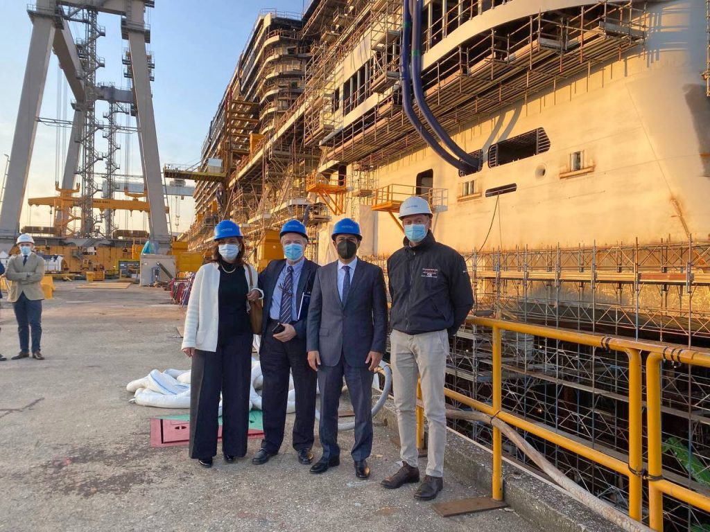 Mauricio Vila visita en Italia astilleros y empresas dedicadas a la  fabricación de barcos y cabinas navales – Yucatan Ahora