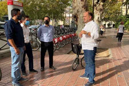 Escala de Mauricio Vila en Sevilla, una de las mejores ciudades para ciclistas y peatones