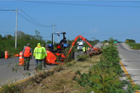 Rehabilitan infraestructura carretera en Yucatán