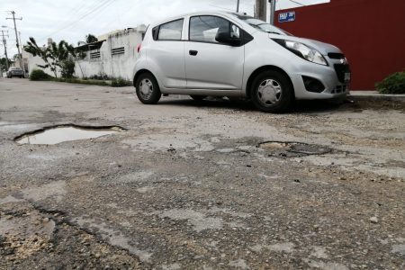 Baches, el principal problema que afecta a Mérida, revela encuesta del Inegi